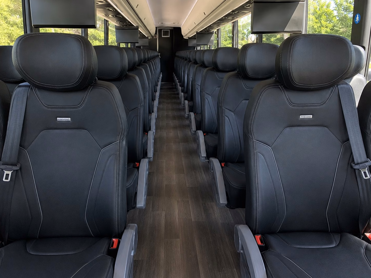 airport transfers for wedding guests flying into sioux falls regional airport