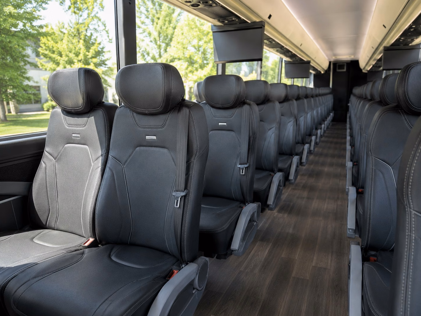 bridal party transportation on your sioux falls wedding day